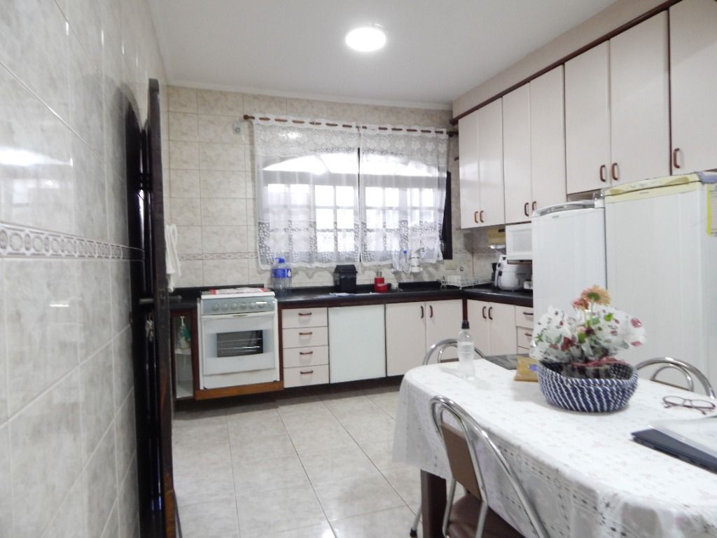 Sobrado à venda com 2 quartos, 80m² - Foto 11