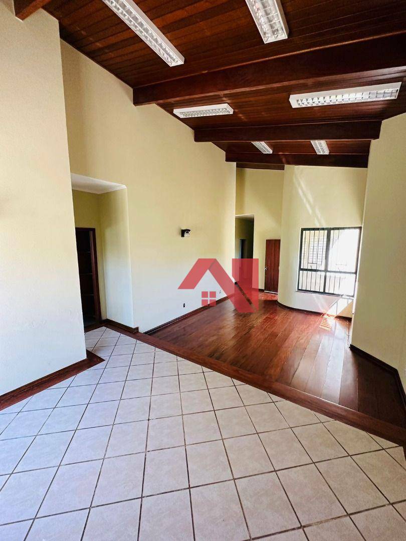 Casa à venda com 4 quartos, 217m² - Foto 6