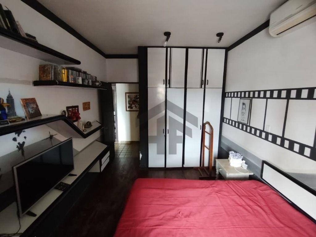 Casa, 4 quartos, 290 m² - Foto 13