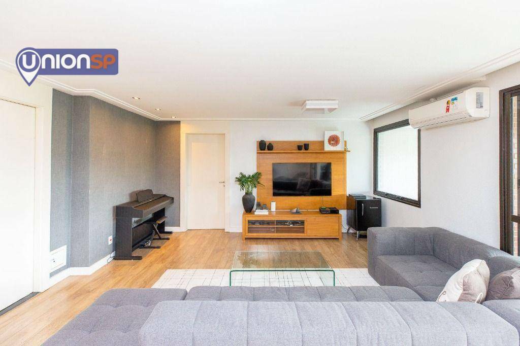 Apartamento à venda com 3 quartos, 167m² - Foto 2