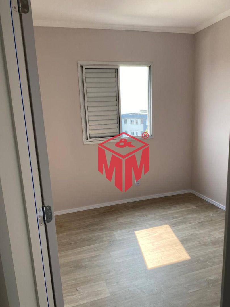 Apartamento à venda com 3 quartos, 70m² - Foto 3