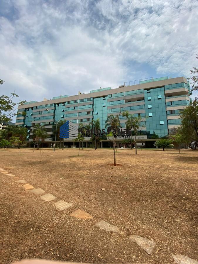 Apartamento à venda com 4 quartos, 177m² - Foto 2