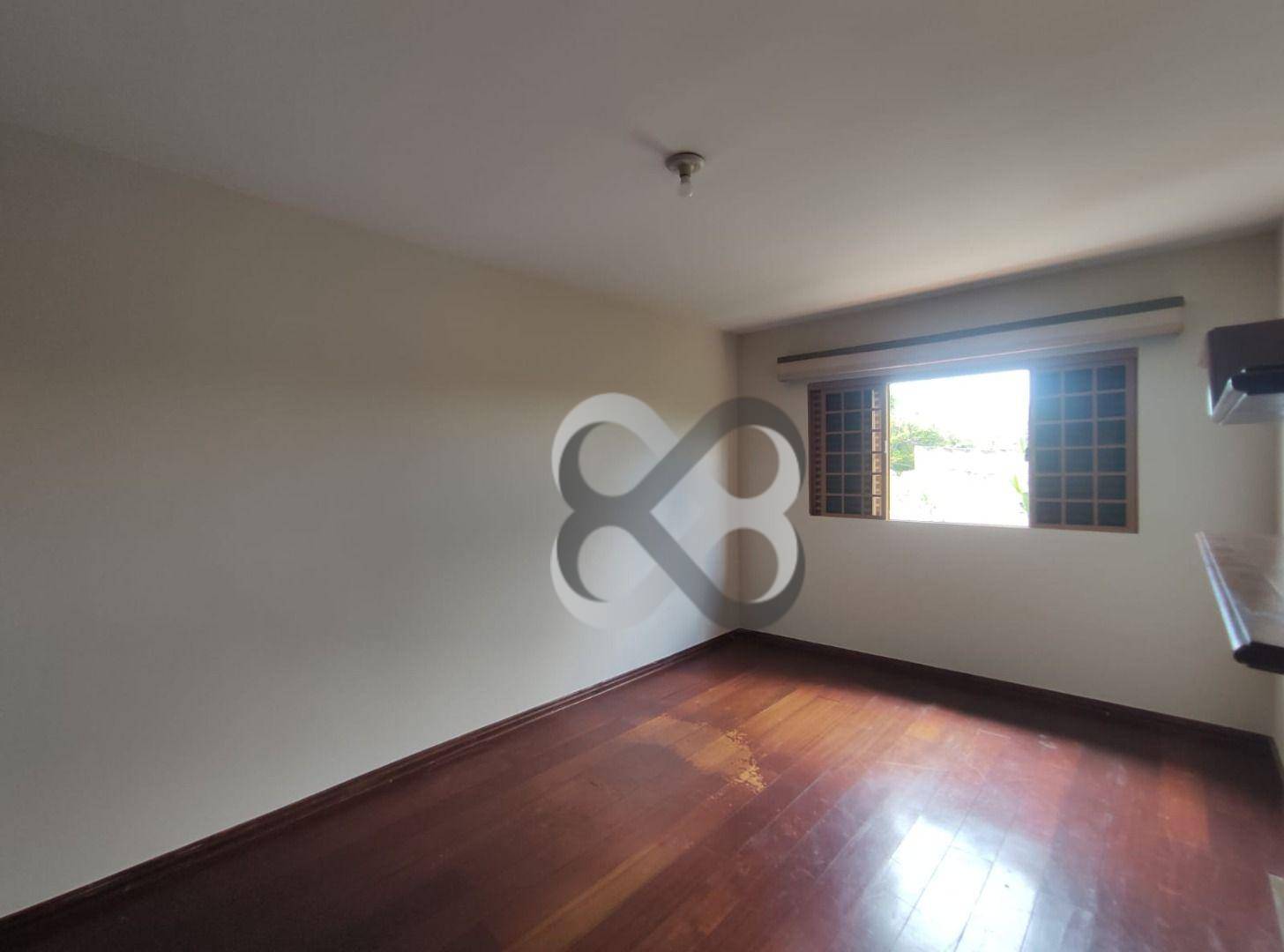 Casa à venda com 4 quartos, 321m² - Foto 35