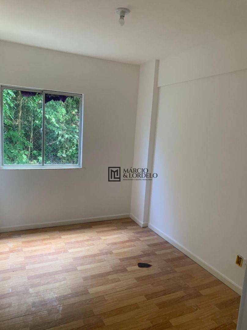 Apartamento à venda com 3 quartos, 70m² - Foto 7