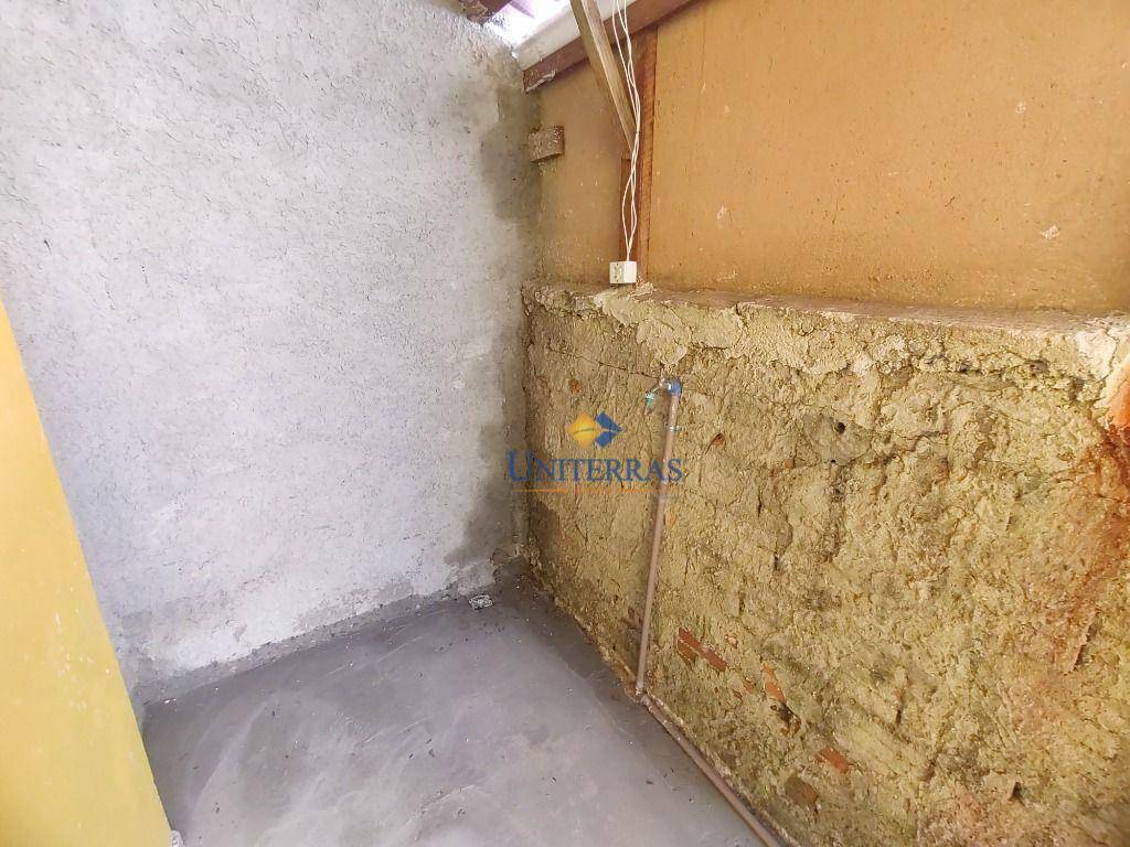 Casa para alugar com 2 quartos, 45m² - Foto 22