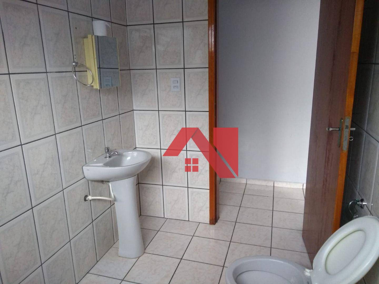 Casa à venda com 2 quartos, 80m² - Foto 6