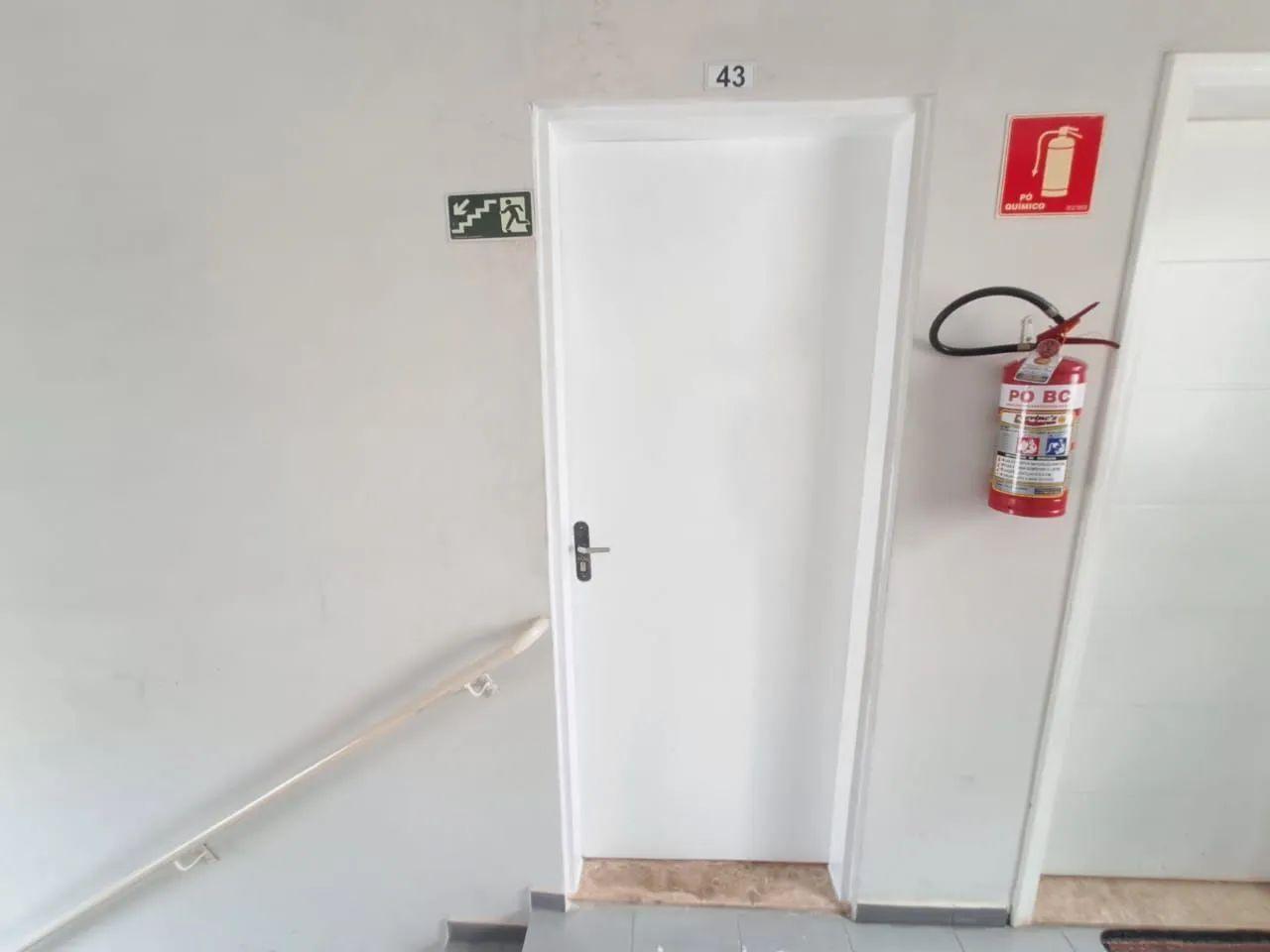 Apartamento à venda com 2 quartos, 47m² - Foto 3