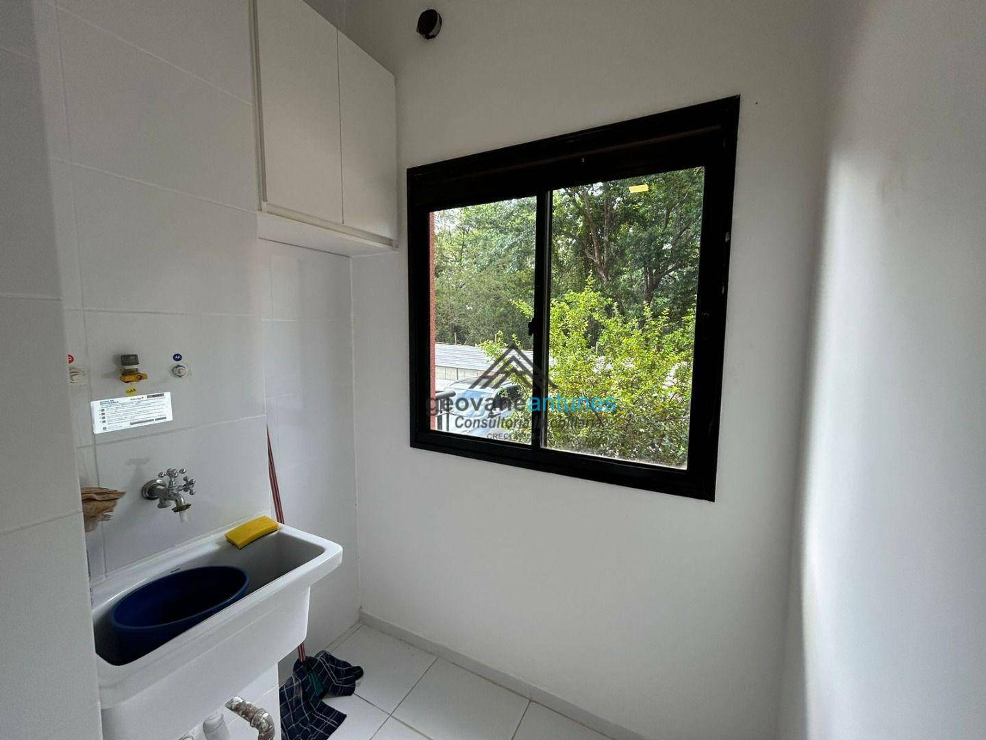 Apartamento à venda com 2 quartos, 62m² - Foto 4