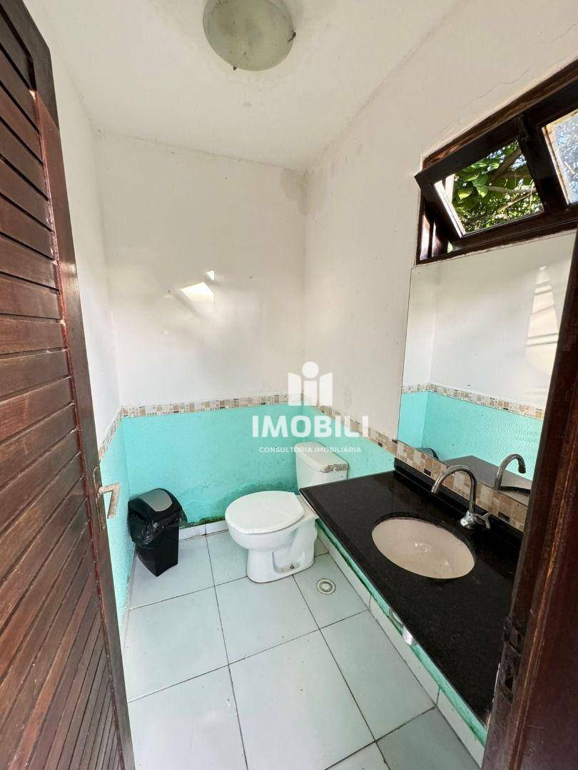 Casa à venda com 6 quartos, 200m² - Foto 27