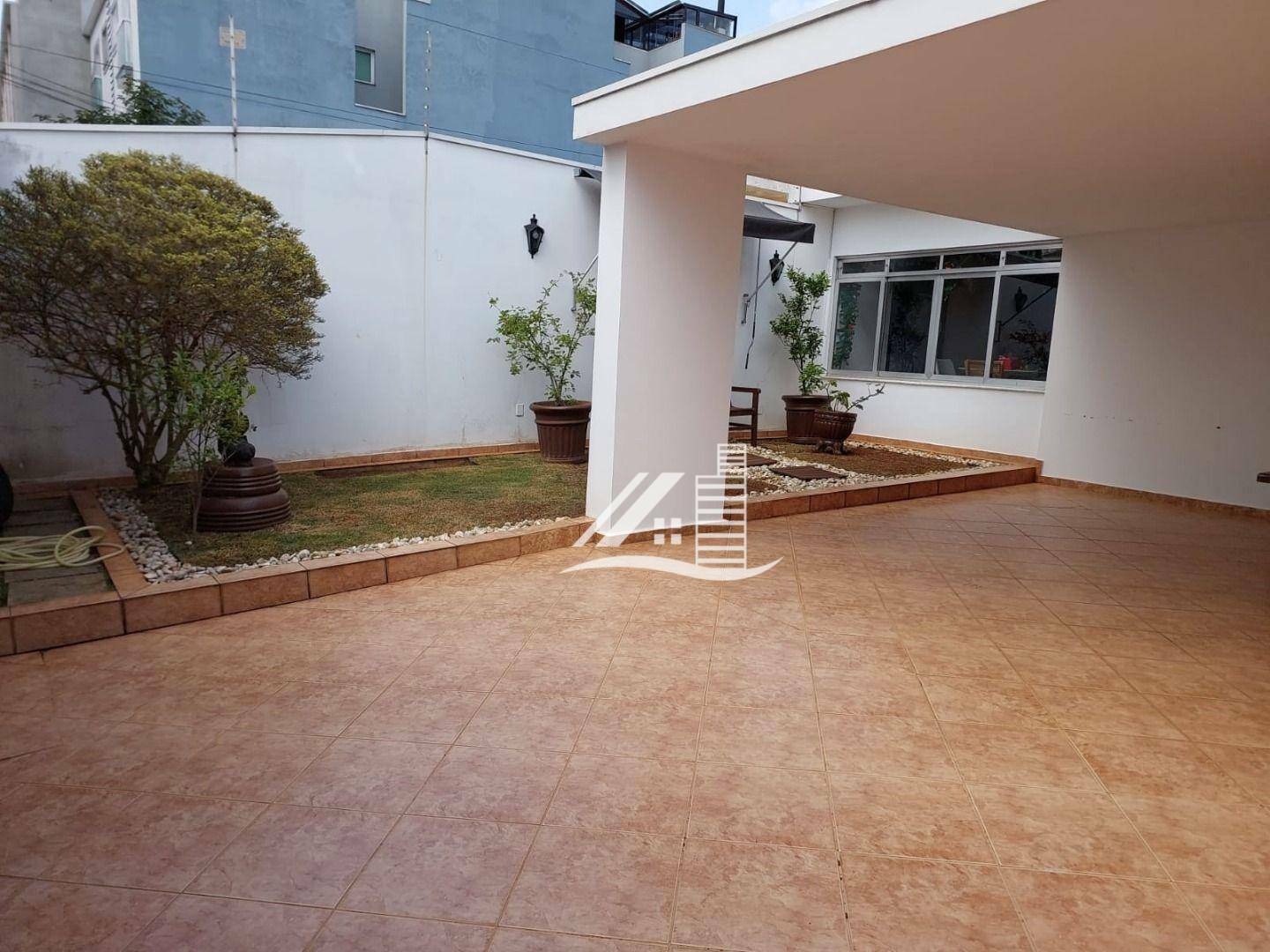 Casa à venda com 3 quartos, 185m² - Foto 8