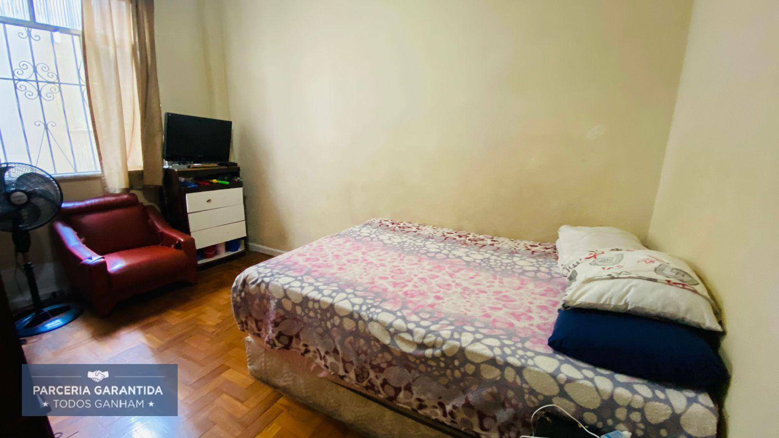 Apartamento à venda com 3 quartos, 110m² - Foto 9