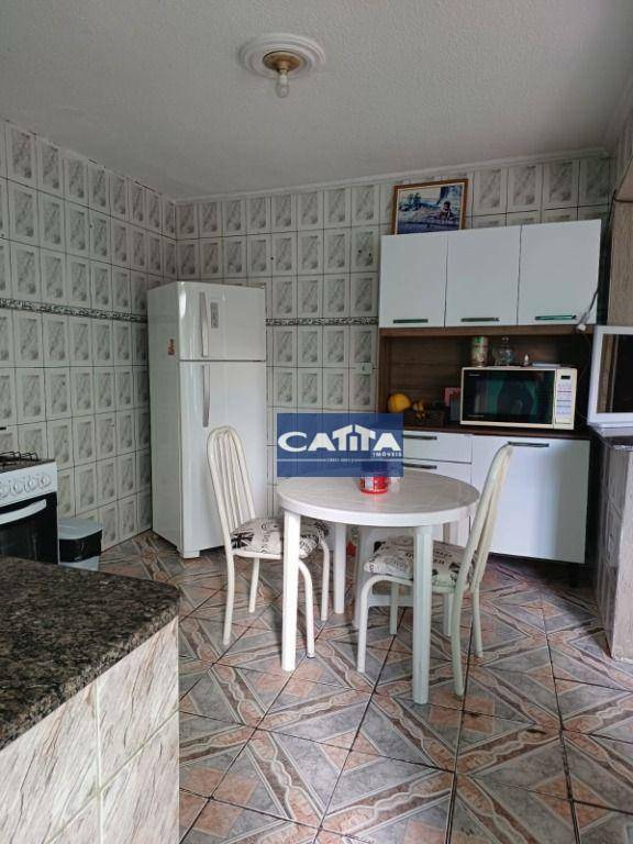 Sobrado à venda com 8 quartos, 300m² - Foto 14