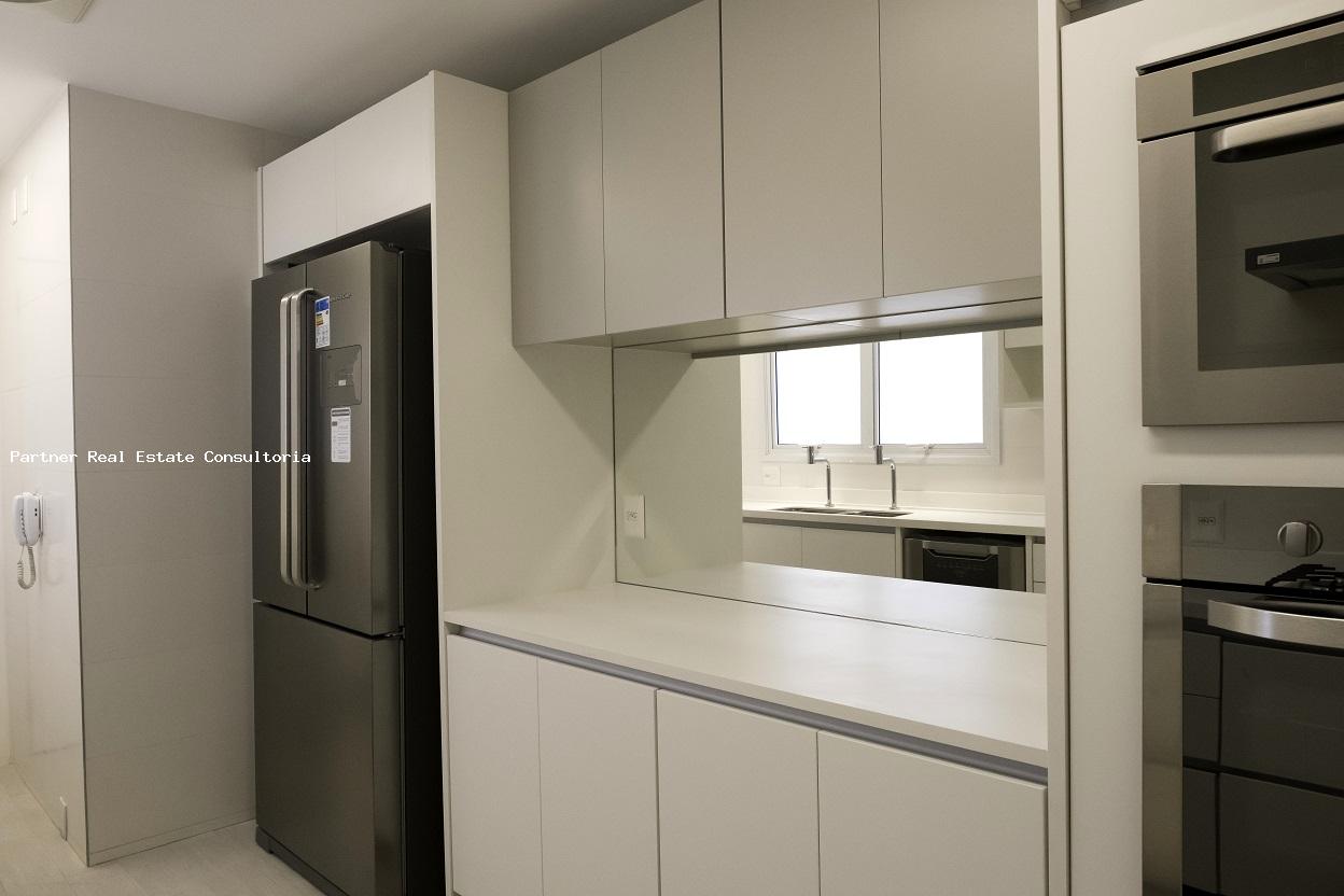 Apartamento para alugar com 4 quartos, 273m² - Foto 7