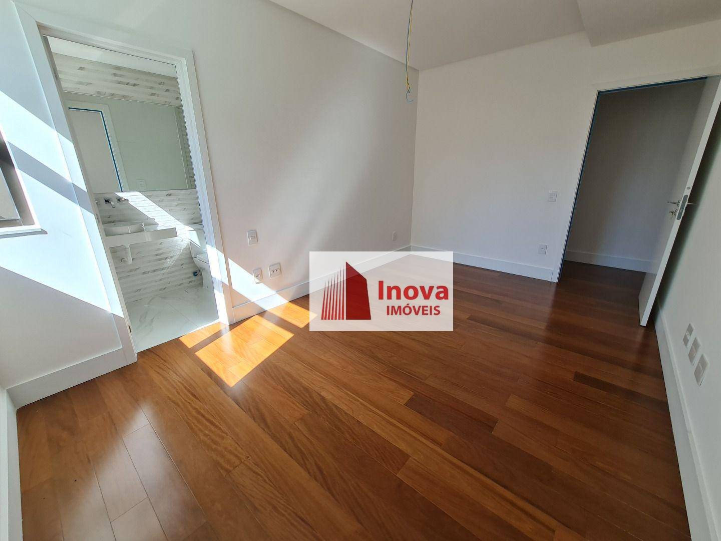 Apartamento à venda com 4 quartos, 300m² - Foto 26