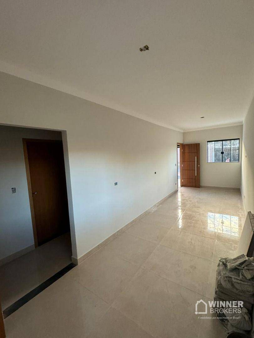 Casa à venda com 2 quartos, 65m² - Foto 8