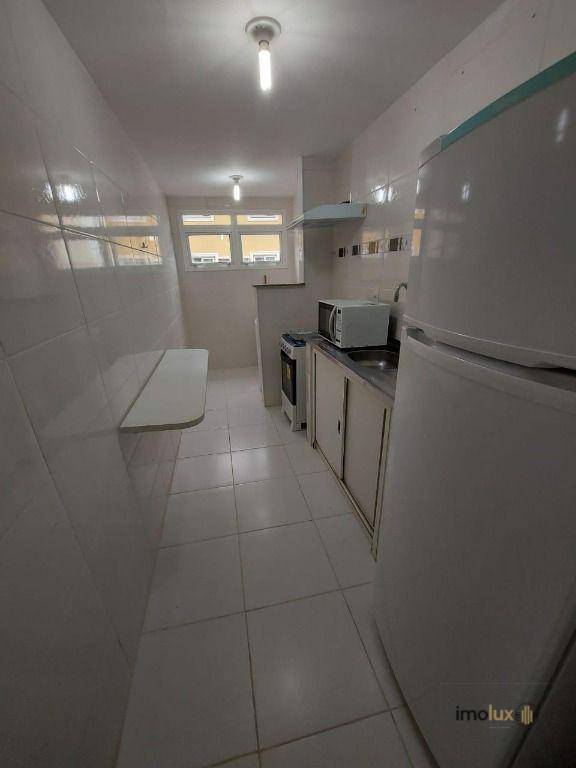 Apartamento à venda com 2 quartos, 67m² - Foto 4