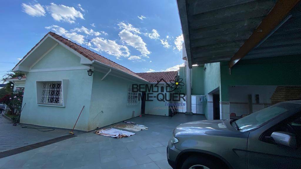 Casa à venda com 4 quartos, 300m² - Foto 34