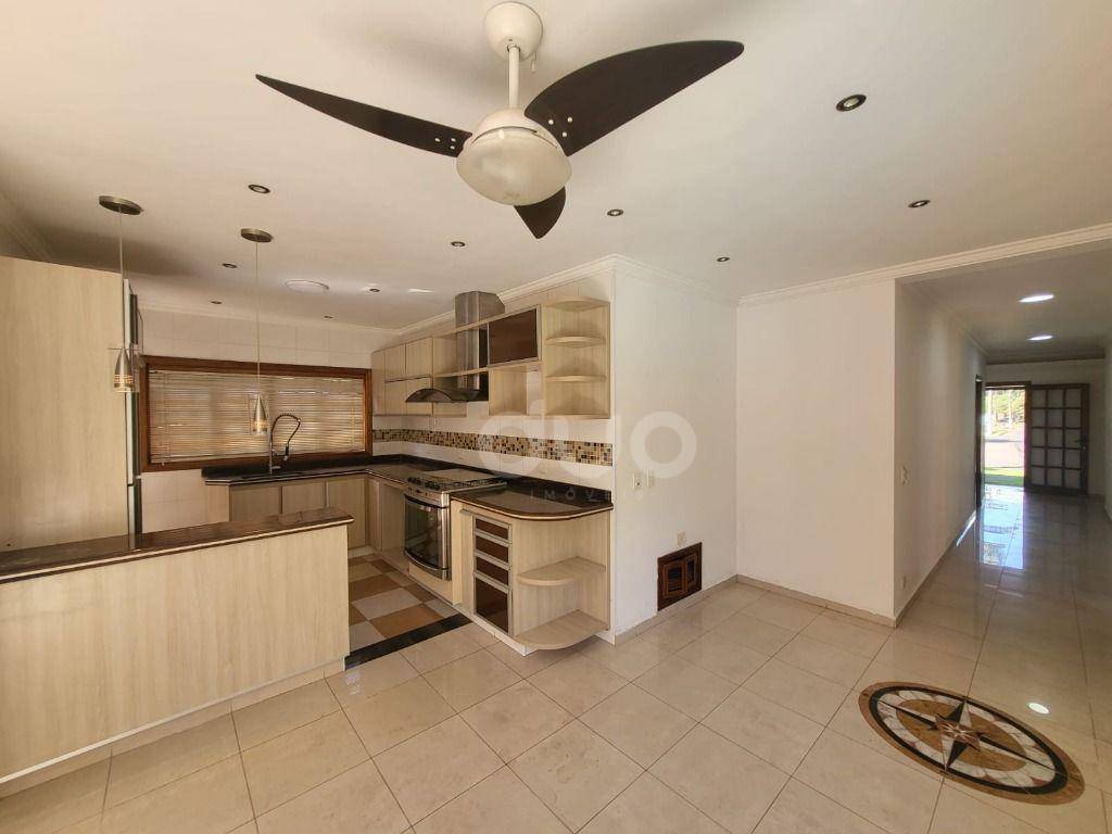 Casa de Condomínio à venda com 3 quartos, 223m² - Foto 28