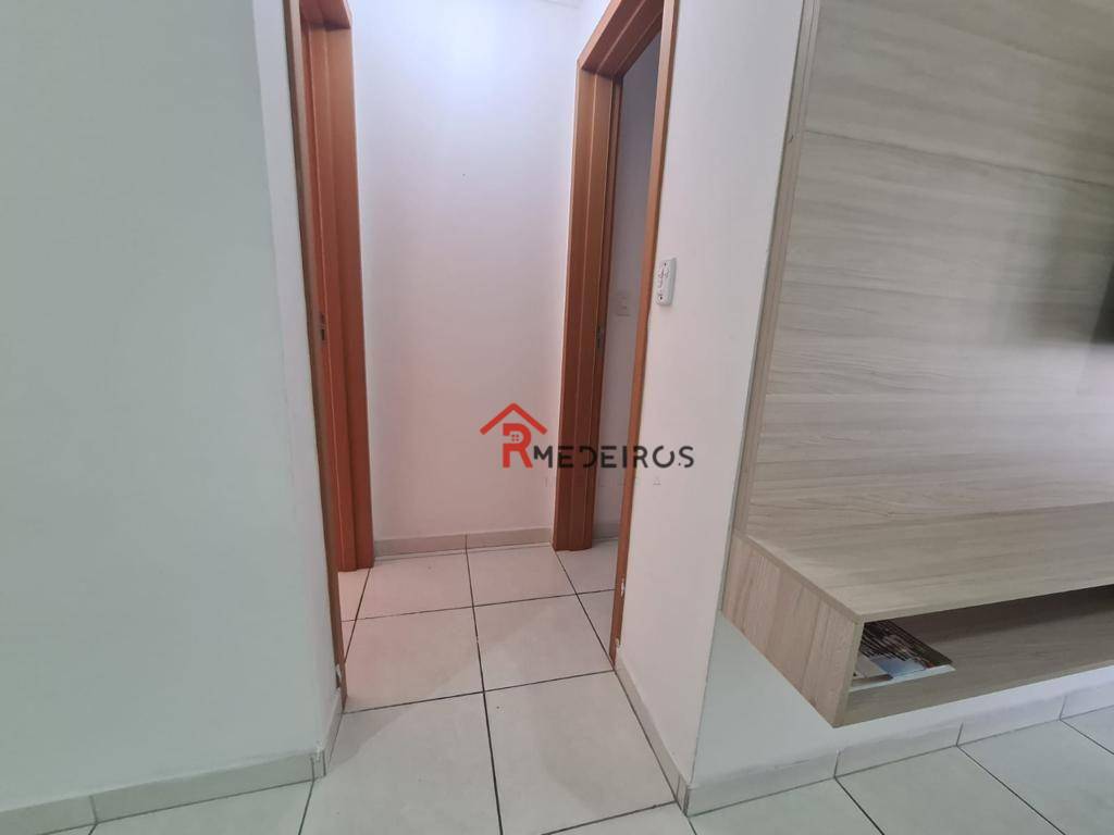 Apartamento à venda com 2 quartos, 90m² - Foto 4