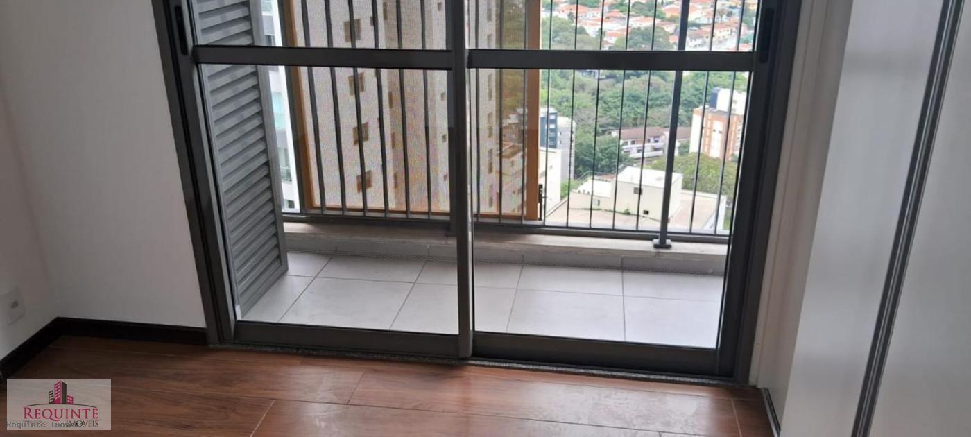 Apartamento para alugar com 2 quartos, 65m² - Foto 13