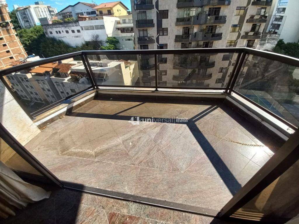 Apartamento à venda com 4 quartos, 220m² - Foto 6