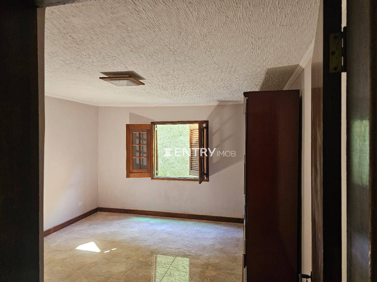 Casa à venda com 4 quartos, 260m² - Foto 37