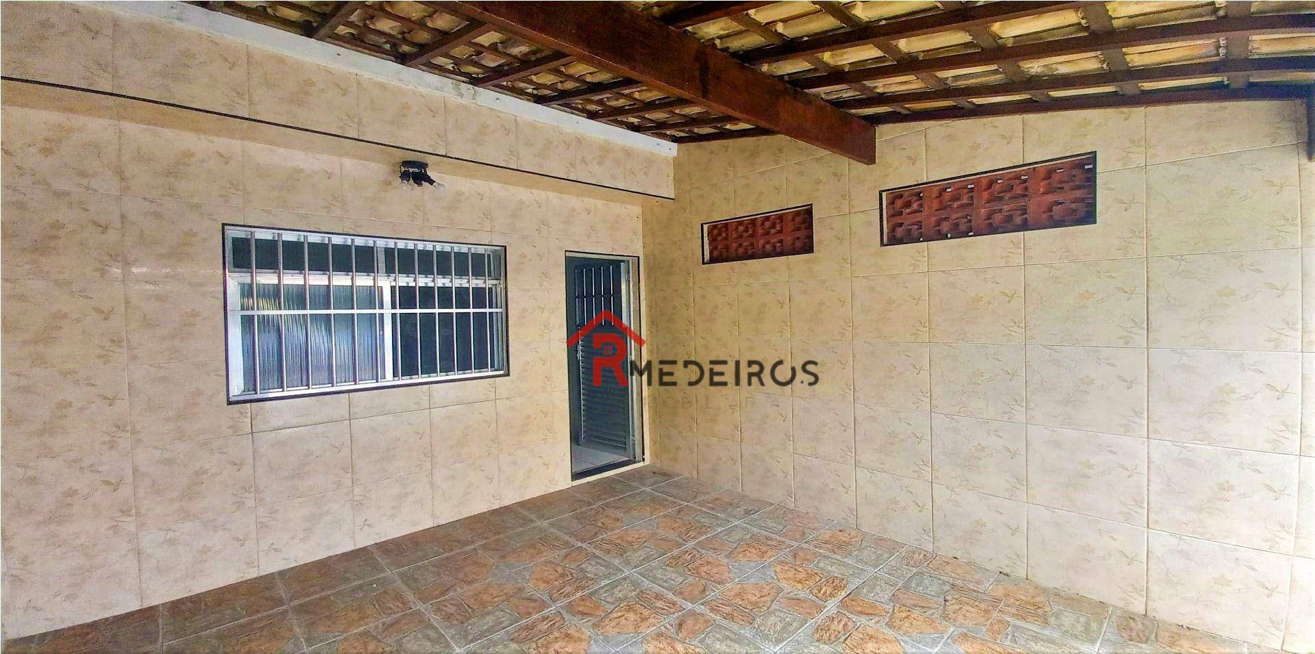 Casa à venda com 2 quartos, 60M2 - Foto 1