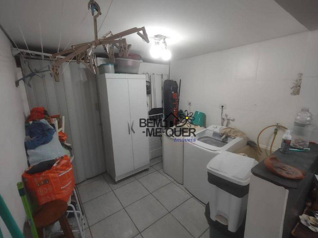 Casa à venda com 2 quartos, 140m² - Foto 18