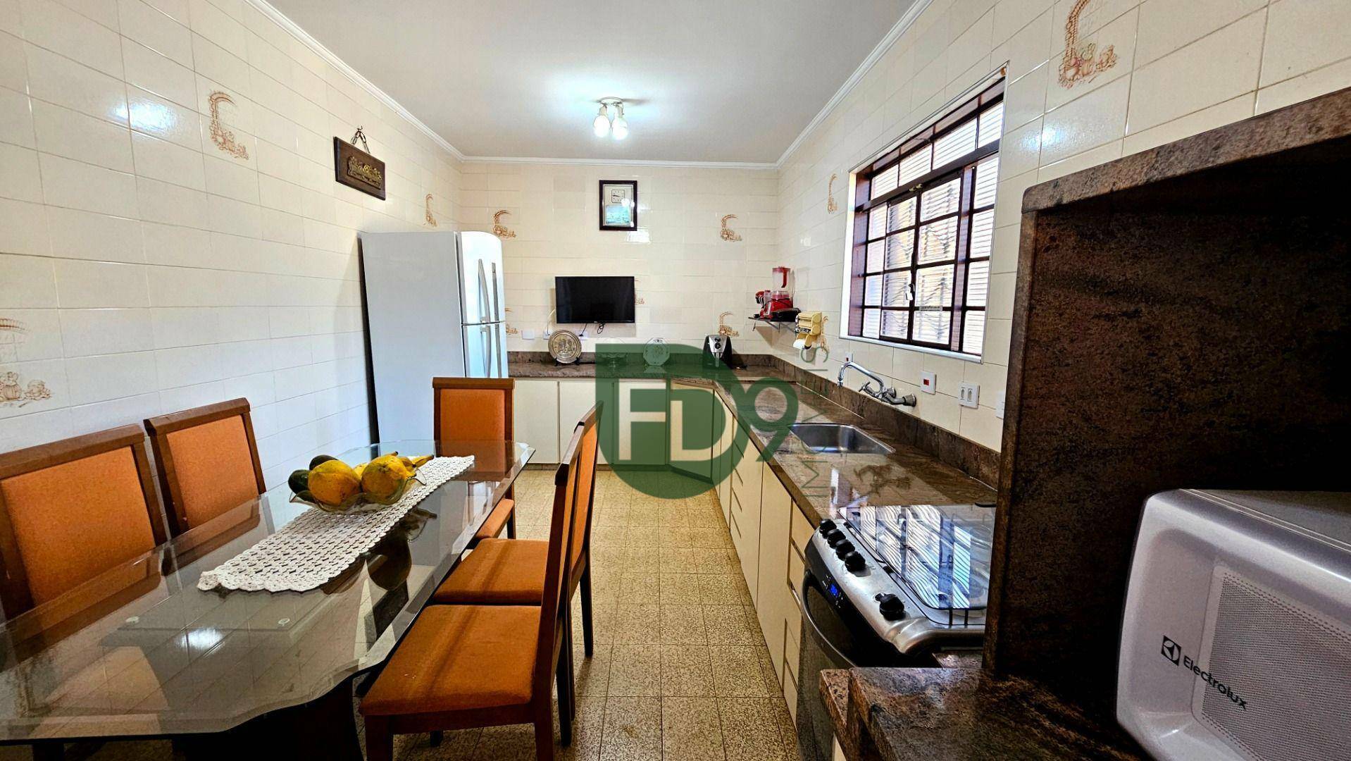 Chácara à venda com 6 quartos, 650M2 - Foto 10