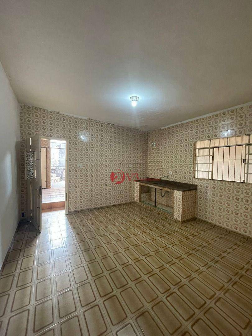 Sobrado à venda com 3 quartos, 138m² - Foto 1