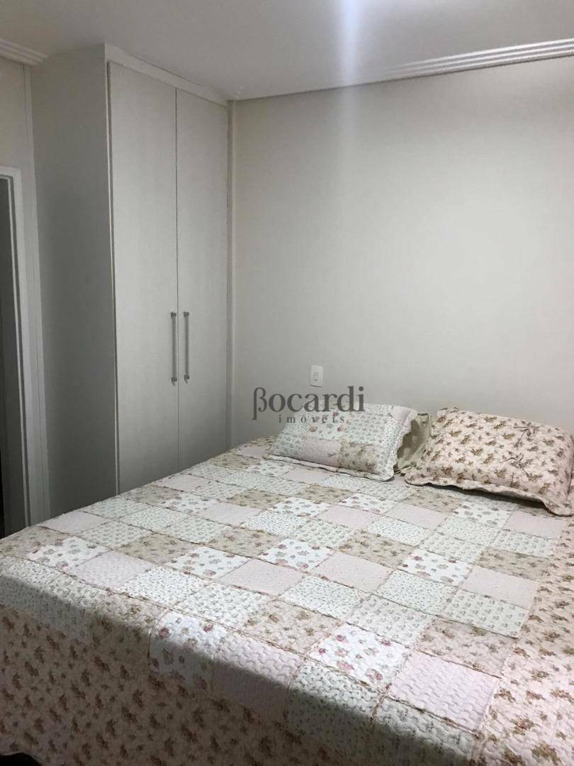 Apartamento à venda com 3 quartos, 130m² - Foto 5