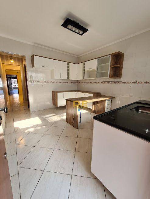 Sobrado à venda com 3 quartos, 136m² - Foto 15