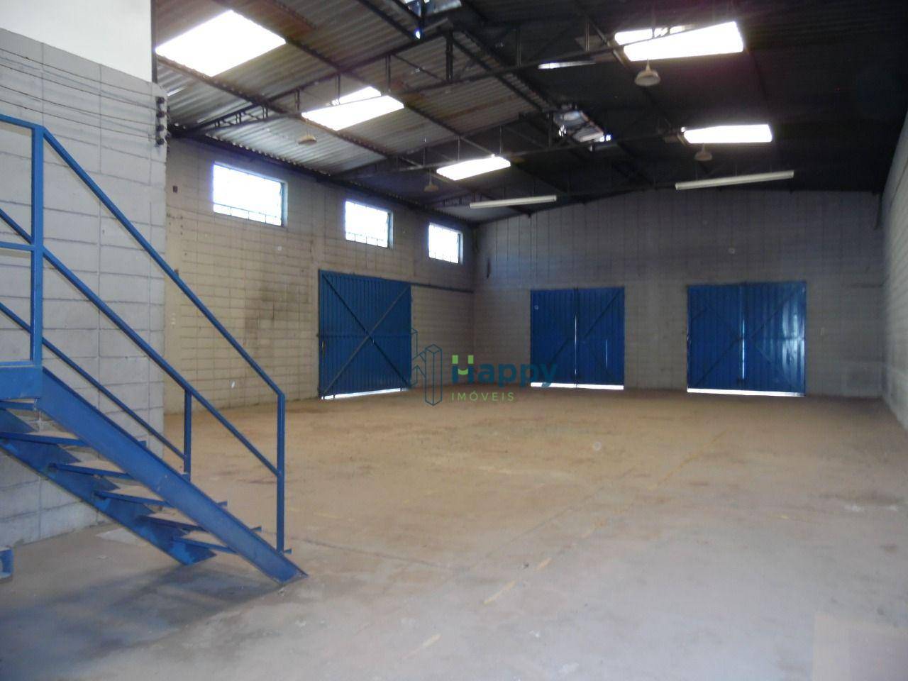 Depósito-Galpão-Armazém para alugar, 500m² - Foto 1