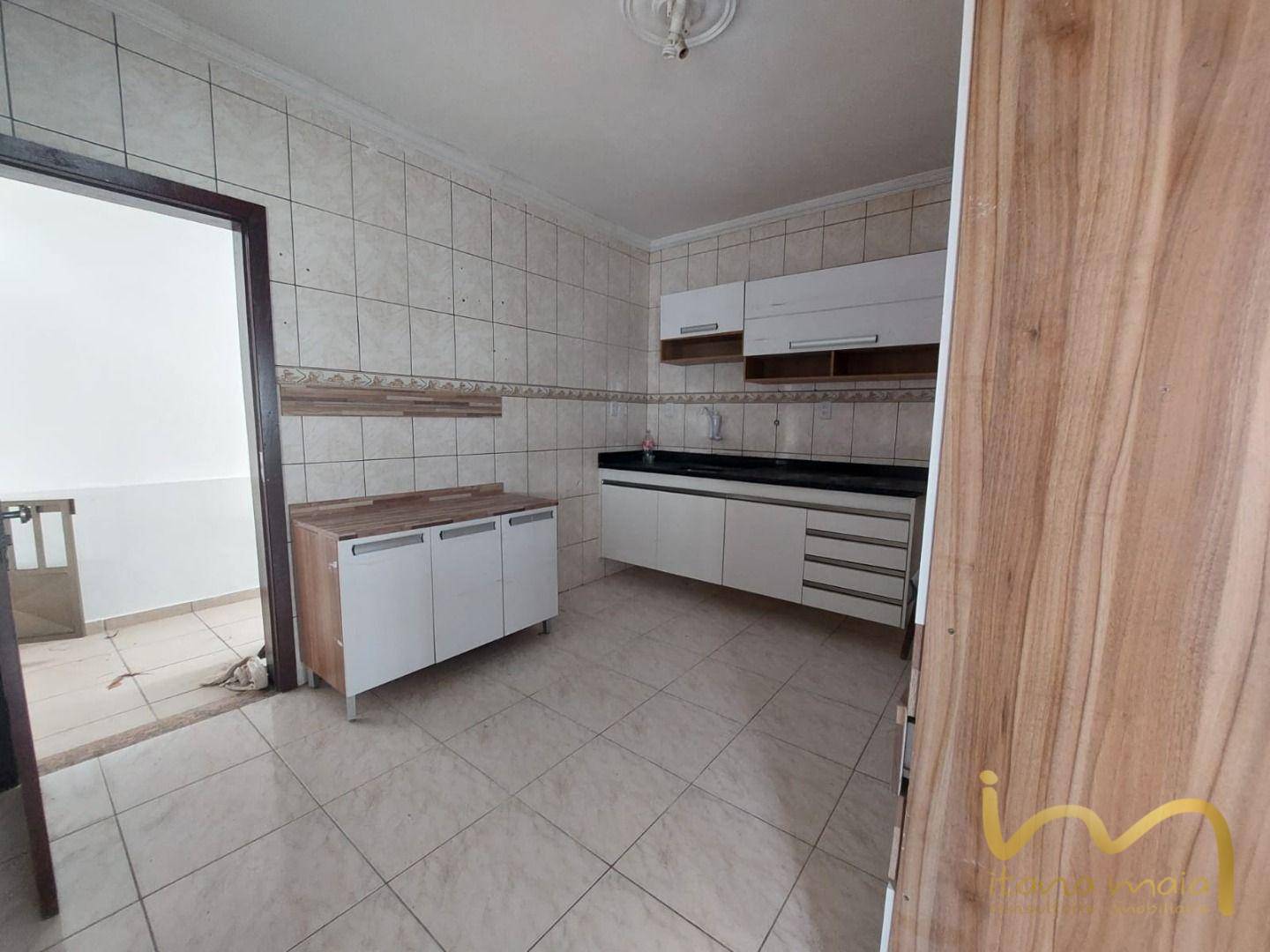 Casa à venda com 6 quartos, 380m² - Foto 13