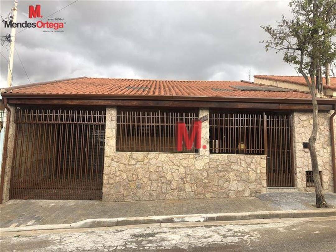 Casa à venda com 2 quartos, 161m² - Foto 1