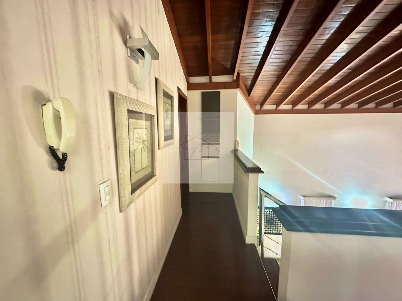 Casa à venda com 3 quartos, 300m² - Foto 21