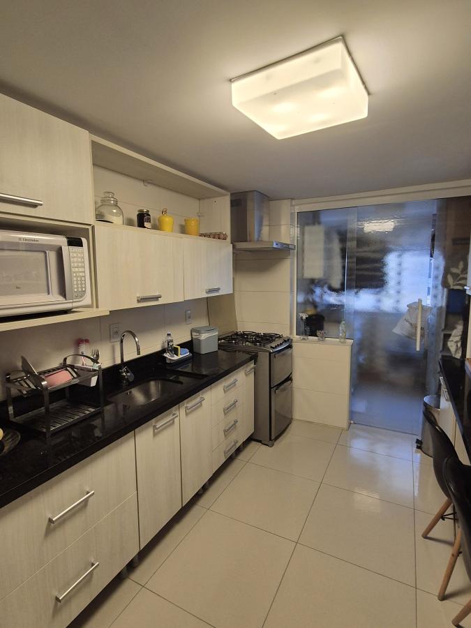 Apartamento à venda com 3 quartos, 110m² - Foto 11