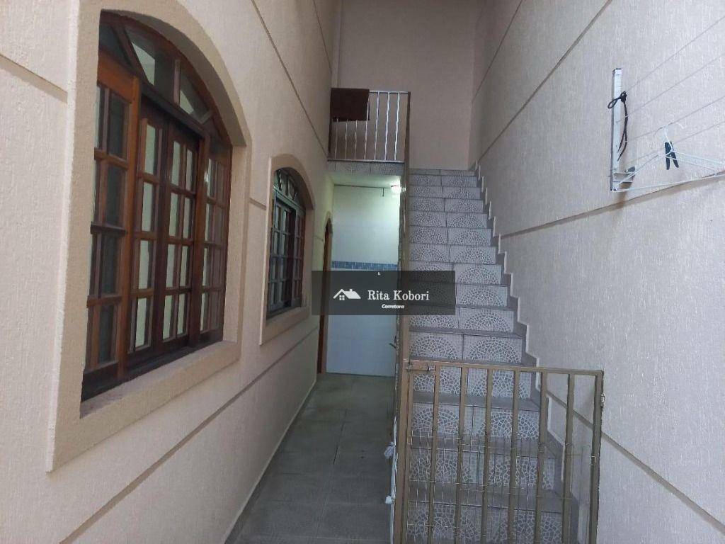 Casa à venda e aluguel com 3 quartos, 220m² - Foto 14