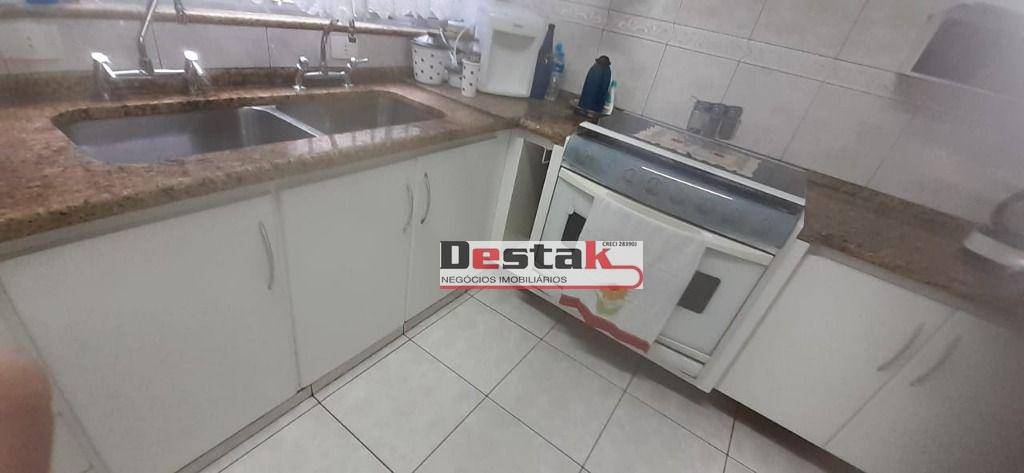 Sobrado à venda com 2 quartos, 182m² - Foto 13