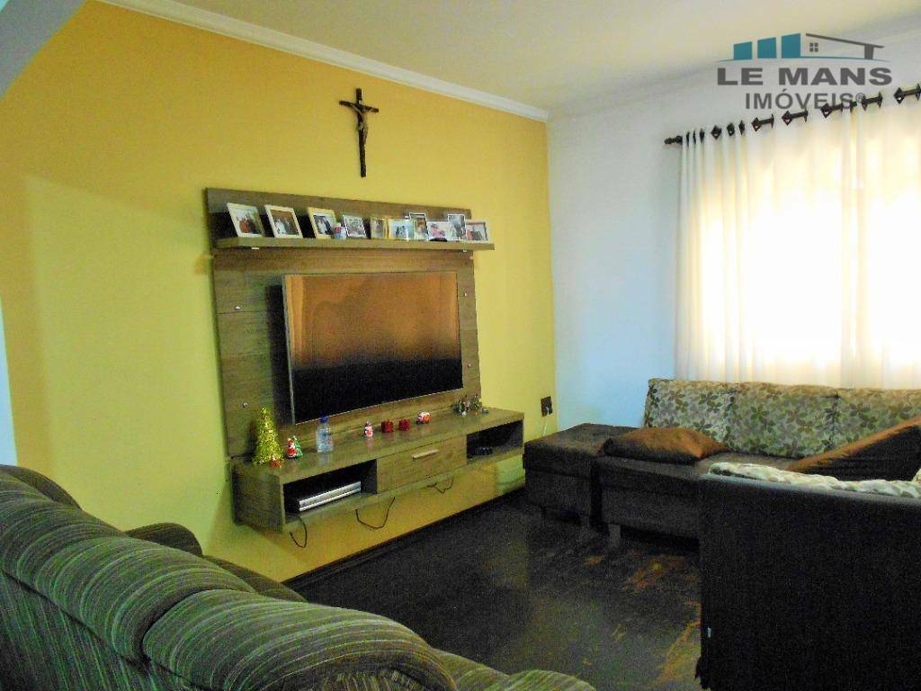 Casa à venda com 3 quartos, 197m² - Foto 5