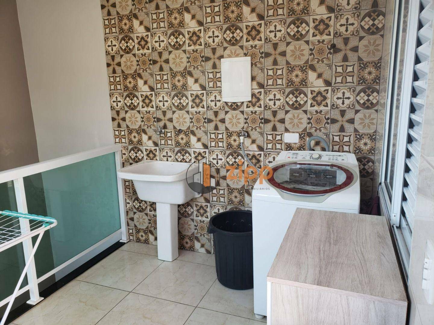 Sobrado à venda com 3 quartos, 240m² - Foto 17