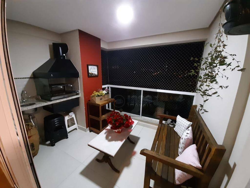 Apartamento à venda com 2 quartos, 78m² - Foto 17