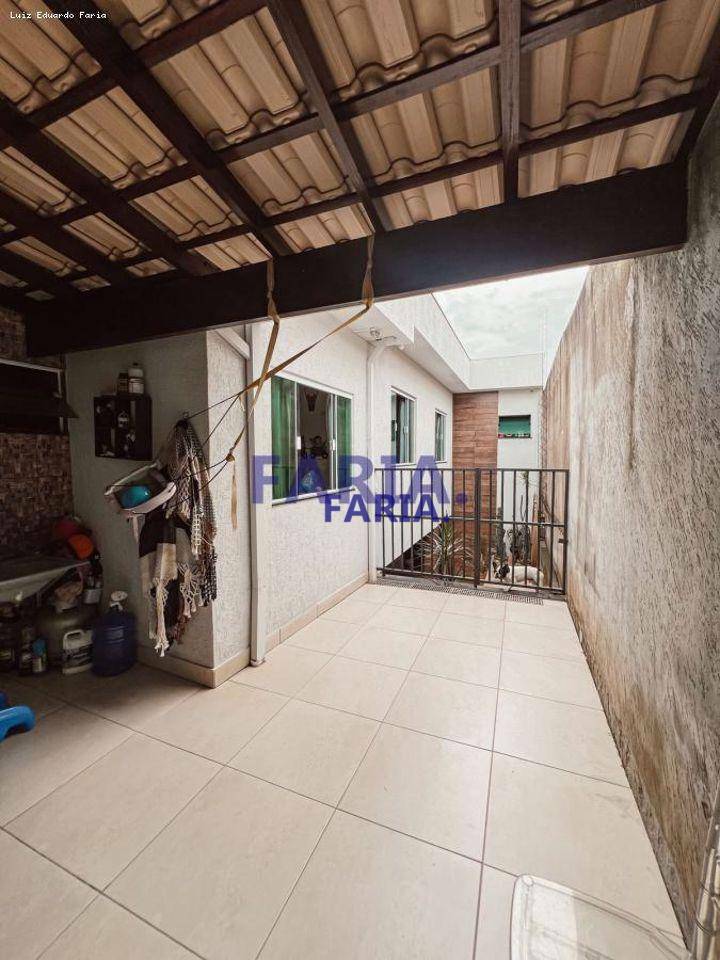 Casa à venda com 3 quartos, 150m² - Foto 11