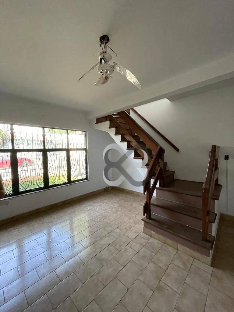 Casa à venda com 4 quartos, 200m² - Foto 24