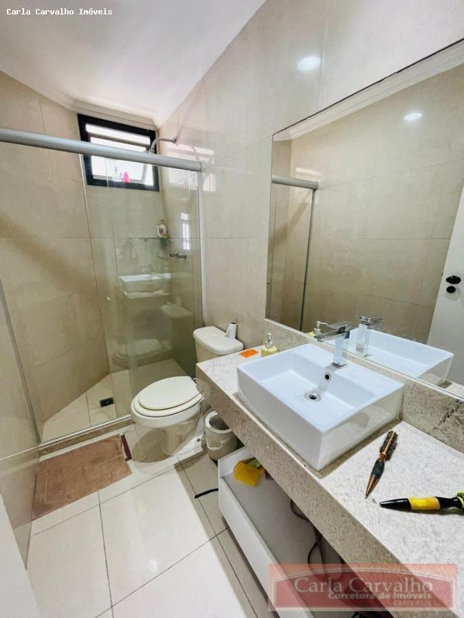 Apartamento à venda com 3 quartos, 135m² - Foto 2