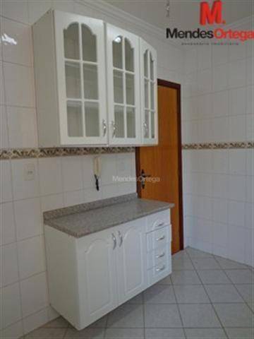 Apartamento para alugar com 2 quartos, 85m² - Foto 6