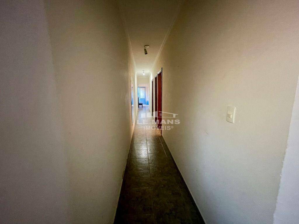 Chácara à venda com 3 quartos, 208m² - Foto 12