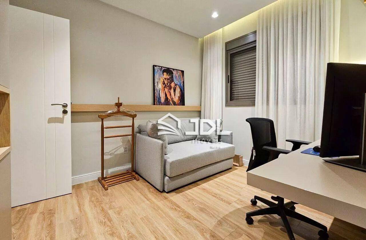 Apartamento à venda com 3 quartos, 137m² - Foto 18