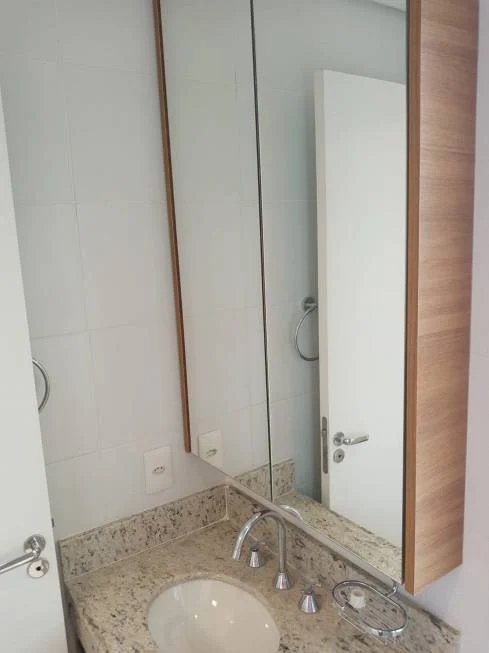 Apartamento à venda com 1 quarto, 55m² - Foto 2