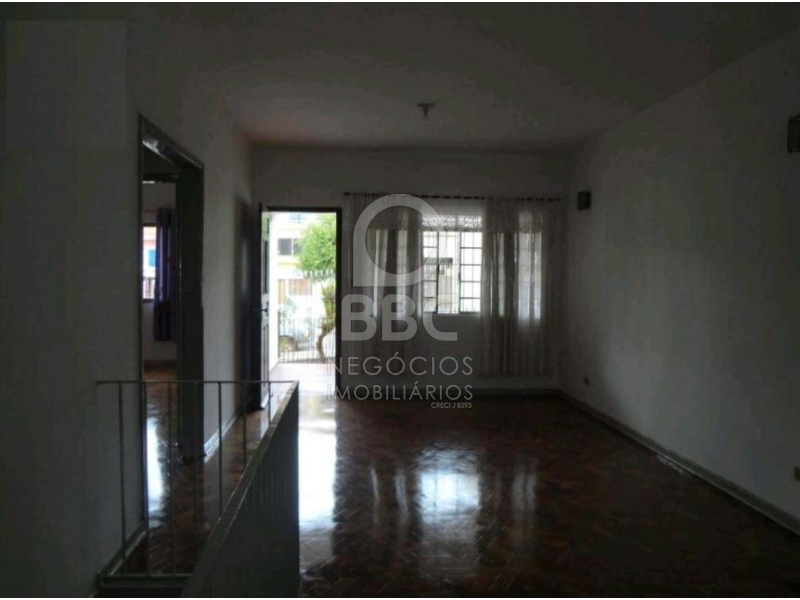 Sobrado à venda com 2 quartos, 140m² - Foto 3